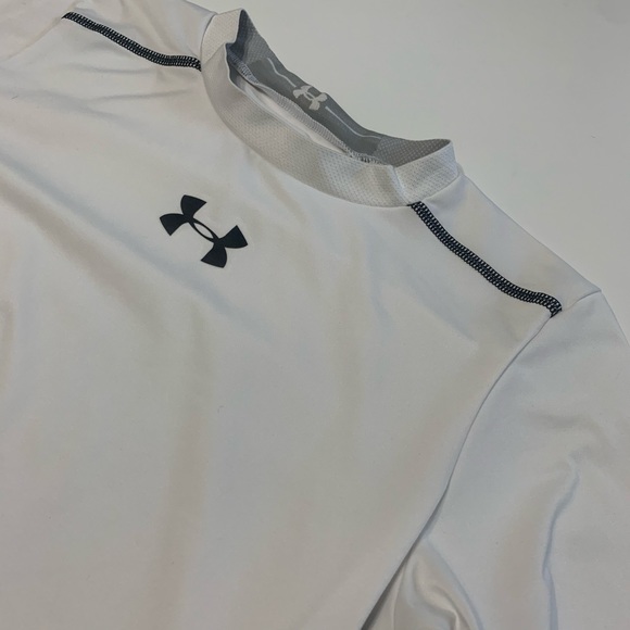 White black Under Armour fitted heat gear - Picture 2 of 4